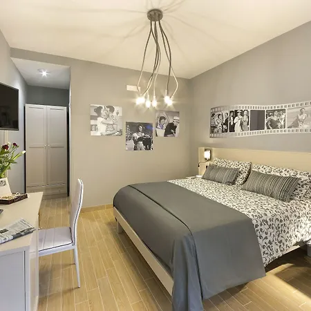 Hotel Queen